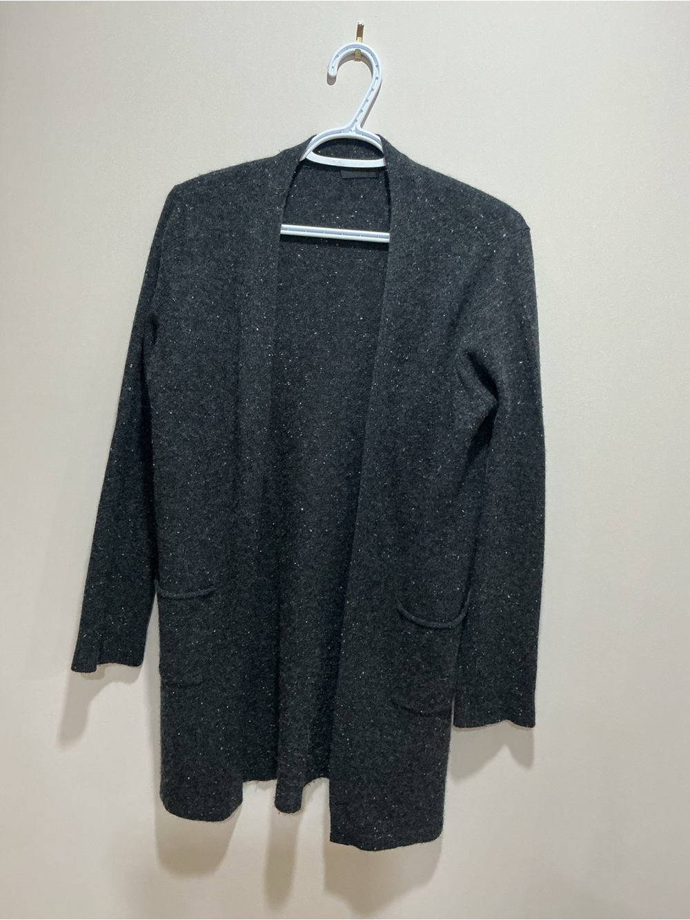 ATM Anthony Thomas  Melilla Cardigan Charcoal Speckle in  cashmere size small